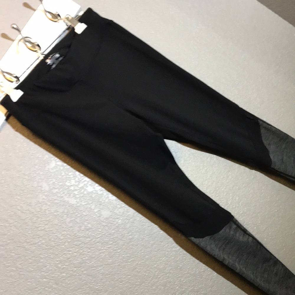 Gaiam workout pants w/ mesh leg